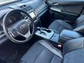 Toyota Camry 2014 годаfor4 600 000 тг. в Актобе – фото 10