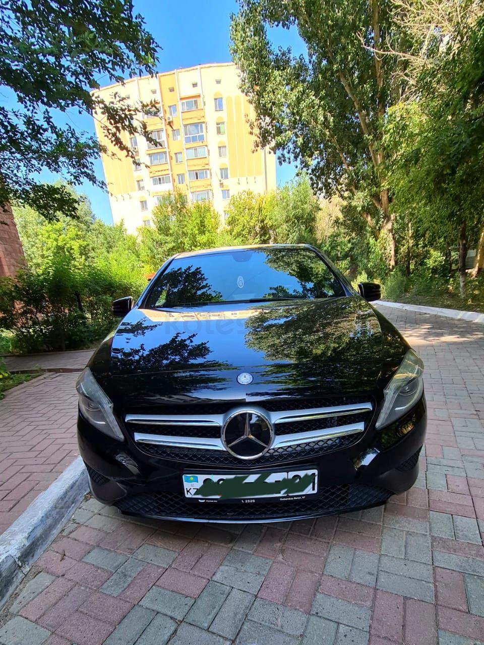 Mercedes-Benz A 180 2014 г.