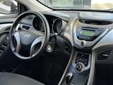 Hyundai Elantra 2013 года за 5 000 000 тг. в Атырау – фото 2
