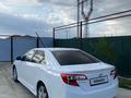 Toyota Camry 2013 года за 8 500 000 тг. в Атырау – фото 10