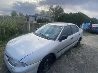 Mitsubishi Carisma, 2004