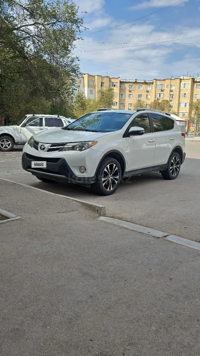 Toyota RAV4, 2015