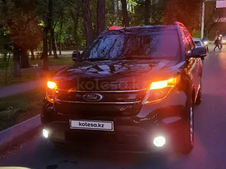 Ford Explorer 2014 года за 18 200 000 тг. в Алматы – фото 24