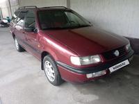 Volkswagen Passat 1995 годаүшін1 750 000 тг. в Алматы