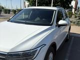 Volkswagen Tiguan 2021 года за 16 500 000 тг. в Астана – фото 2