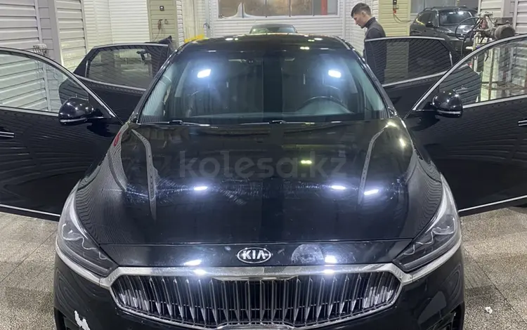 Kia K7 2019 года за 10 500 000 тг. в Астана