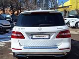 Mercedes-Benz ML 400 2014 года за 18 500 000 тг. в Алматы – фото 4