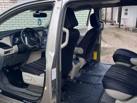 Toyota Sienna 2015 года за 9 500 000 тг. в Актобе – фото 11