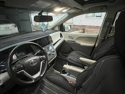 Toyota Sienna 2015 года за 9 500 000 тг. в Актобе – фото 5
