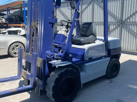 Komatsu  FG30 2000 года за 4 500 000 тг. в Алматы