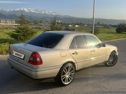 Mercedes-Benz C 200 1994 года за 2 000 000 тг. в Алматы – фото 3