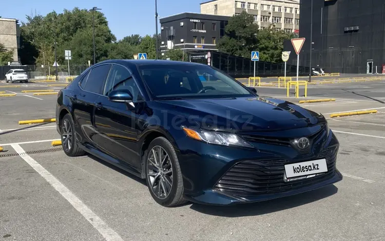 Toyota Camry 2018 года за 12 000 000 тг. в Шымкент