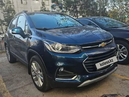 Chevrolet Tracker 2020 года за 8 000 000 тг. в Алматы – фото 2