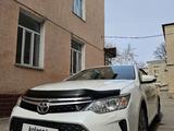Toyota Camry 2015 года за 12 500 000 тг. в Шымкент – фото 3
