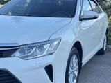 Toyota Camry 2017 года за 9 700 000 тг. в Астана – фото 4