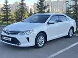 Toyota Camry 2017 года за 9 700 000 тг. в Астана