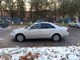 Toyota Camry 2001 годаүшін4 500 000 тг. в Алматы – фото 2