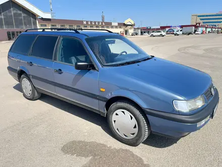 Volkswagen Passat 1995 года за 2 500 000 тг. в Астана – фото 9
