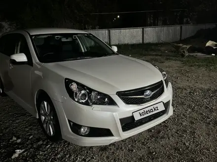 Subaru Legacy 2012 года за 7 500 000 тг. в Актобе – фото 2