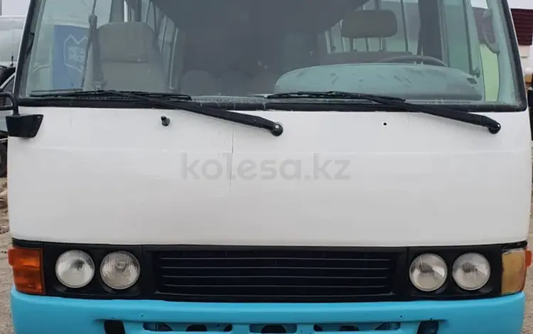 Toyota  Coaster 2004 года за 5 500 000 тг. в Атырау