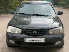 Hyundai Elantra, 2001