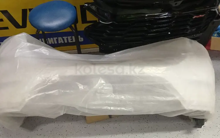 Бампер задний за 10 000 тг. в Алматы