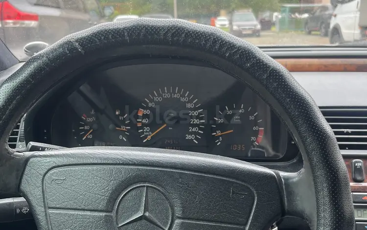 Mercedes-Benz C 240 1998 года за 2 700 000 тг. в Астана