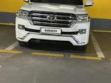 Toyota Land Cruiser 2016 годаүшін33 000 000 тг. в Алматы – фото 2