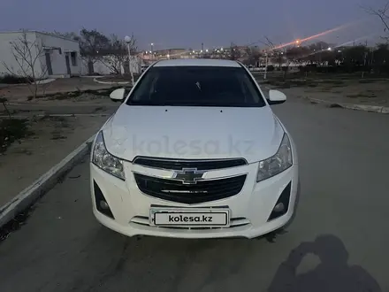 Chevrolet Cruze 2013 года за 3 700 000 тг. в Актау – фото 2