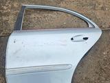 Задняя левая дверь Mercedes-Benz W221 за 1 000 тг. в Алматы
