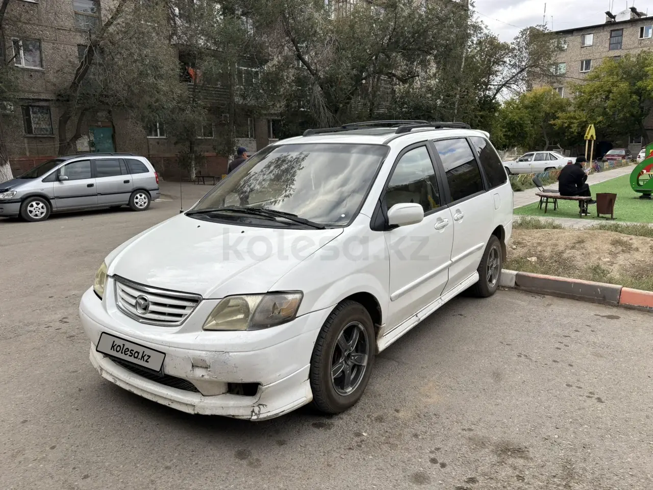 Мазда MPV, 2001