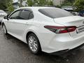 Toyota Camry 2023 года за 17 500 000 тг. в Алматы – фото 39