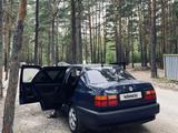 Volkswagen Vento 1993 года за 1 650 000 тг. в Караганда – фото 2