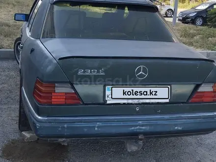 Mercedes-Benz E 230 1991 года за 950 000 тг. в Шымкент – фото 4