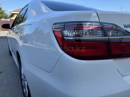 Toyota Camry 2015 года за 12 300 000 тг. в Семей – фото 21