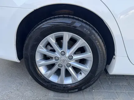 Toyota Camry 2015 года за 12 300 000 тг. в Семей – фото 9