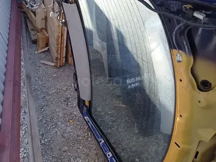 Дверь багажника Мазда 6 хетчбэк за 30 000 тг. в Кокшетау – фото 5