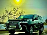 Lexus LX 570 2016 года за 39 000 000 тг. в Астана