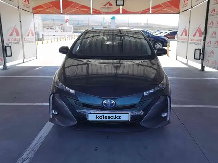 Toyota Prius 2017 года за 7 600 000 тг. в Алматы