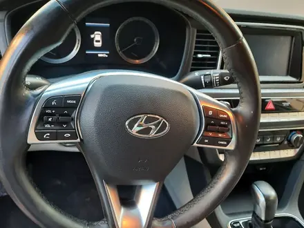 Hyundai Sonata 2018 года за 10 000 000 тг. в Шымкент – фото 11