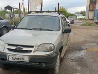 Chevrolet Niva 2013 годаfor2 400 000 тг. в Астана