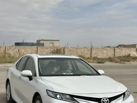 Toyota Camry 2022 года за 16 000 000 тг. в Актау