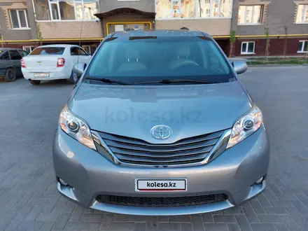 Toyota Sienna 2014 года за 9 200 000 тг. в Актобе – фото 3