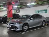 Toyota Camry 2020 годаүшін12 000 000 тг. в Уральск – фото 4