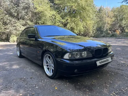 BMW 525 2001 года за 4 500 000 тг. в Алматы