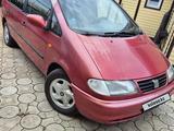 SEAT Alhambra 1997 годаүшін2 200 000 тг. в Петропавловск
