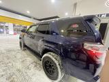 Toyota 4Runner 2013 года за 17 000 000 тг. в Уральск – фото 2