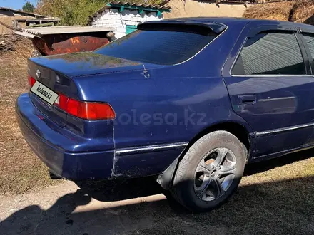 Toyota Camry 1997 года за 3 500 000 тг. в Урджар – фото 5