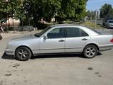 Mercedes-Benz E 280 1996 года за 3 000 000 тг. в Павлодар – фото 2