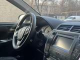 Toyota Camry 2015 года за 9 000 000 тг. в Алматы – фото 3